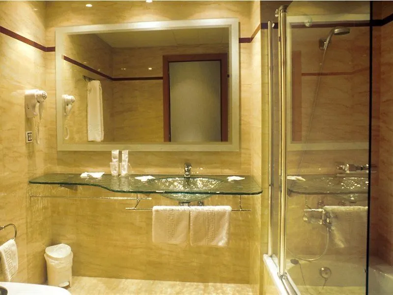 Hotel Blaumar Blanes 4*,  Spain